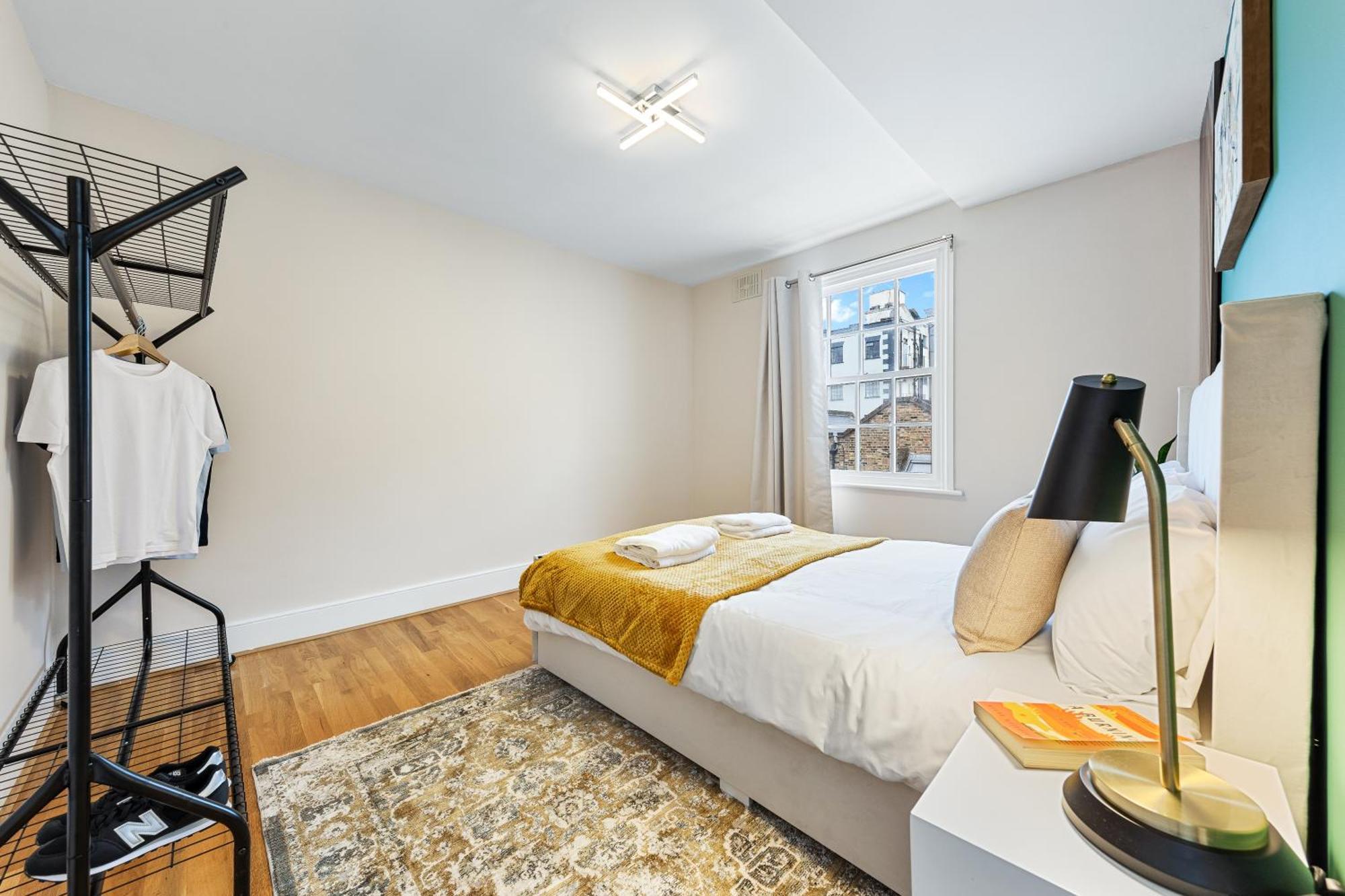 Serviced Duplex In Paddington, Near Hyde Park Marble Arch, W2 London