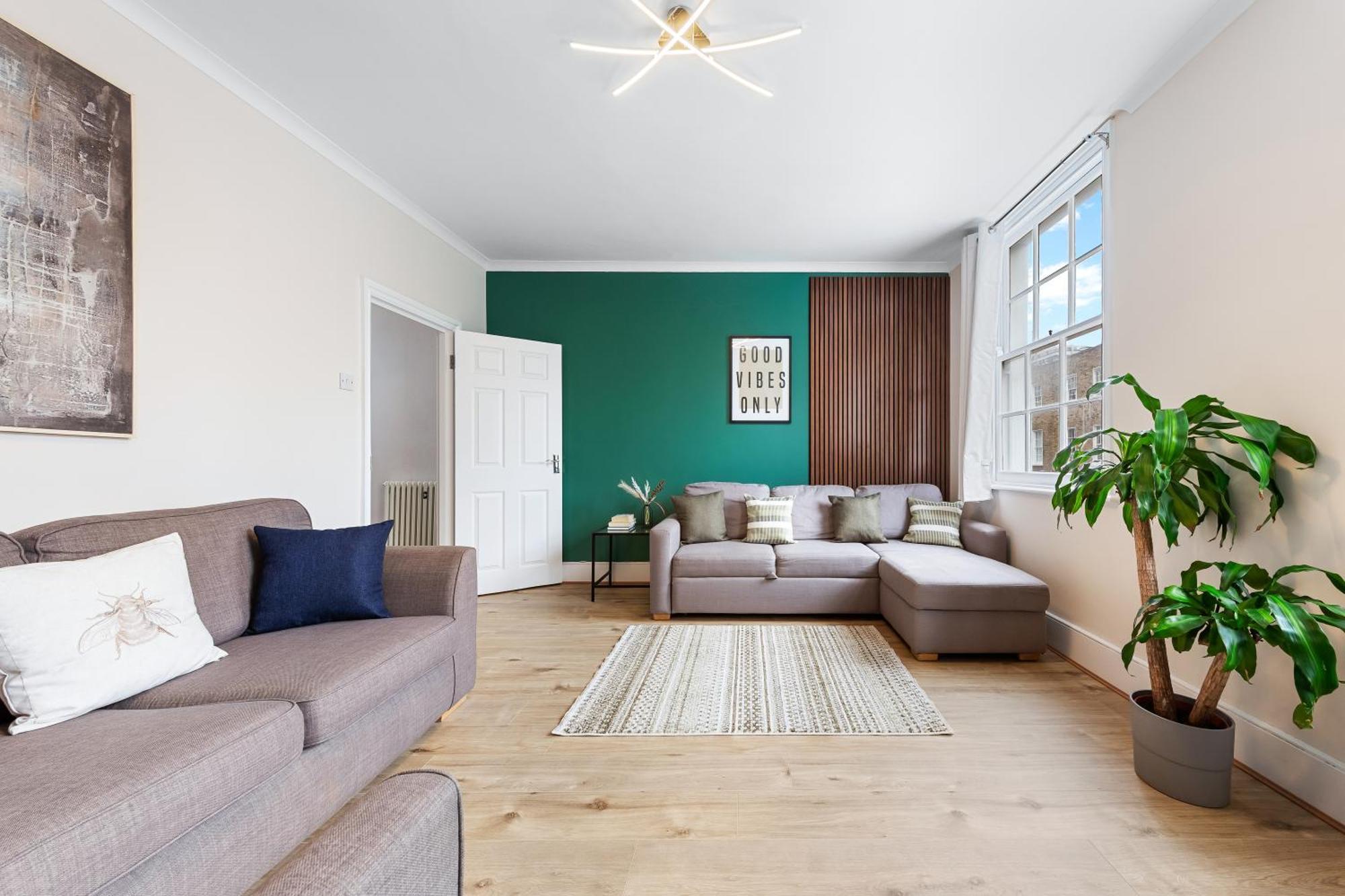 Serviced Duplex In Paddington, Near Hyde Park Marble Arch, W2 * London