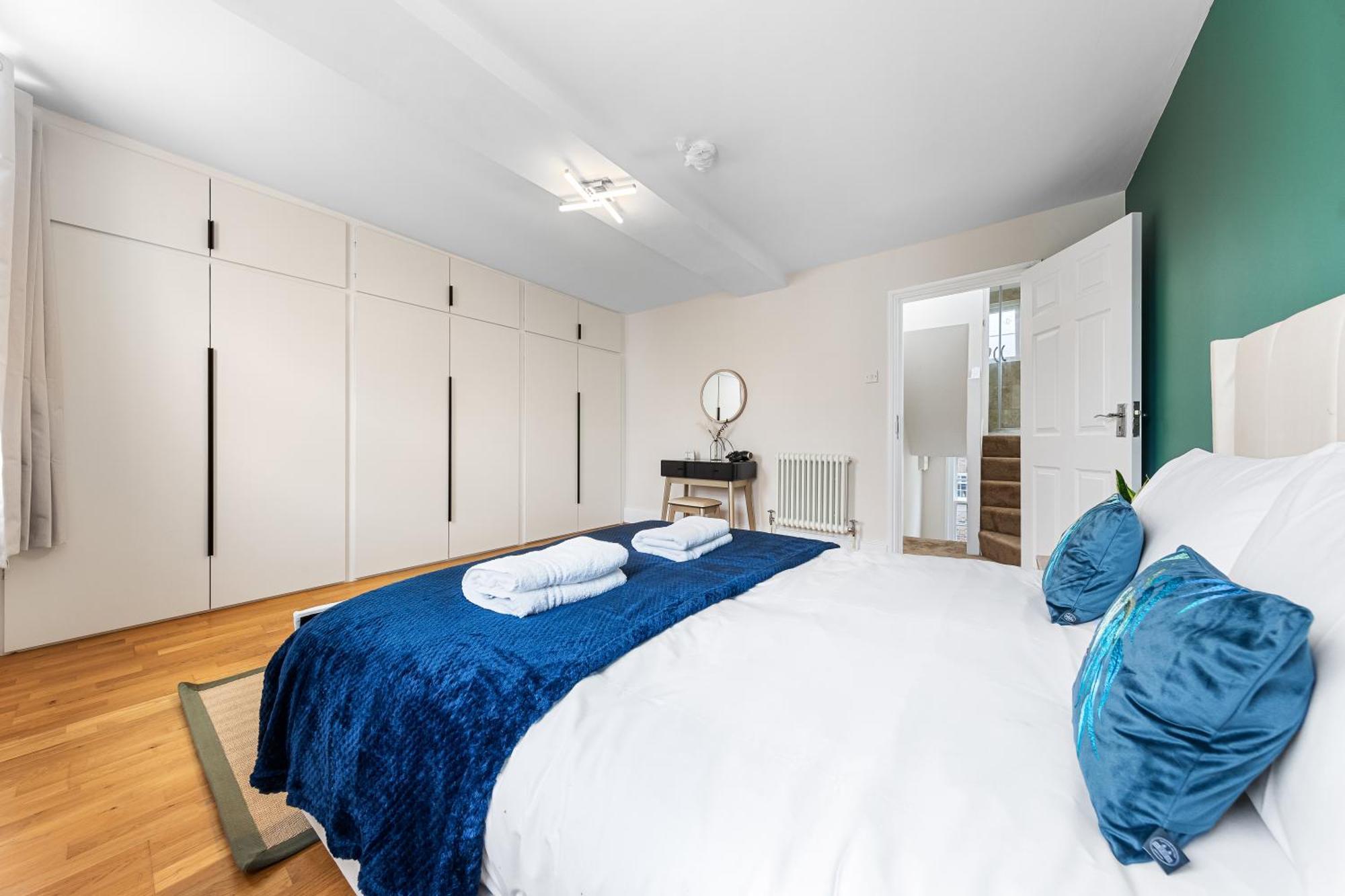 Serviced Duplex In Paddington, Near Hyde Park Marble Arch, W2 * London